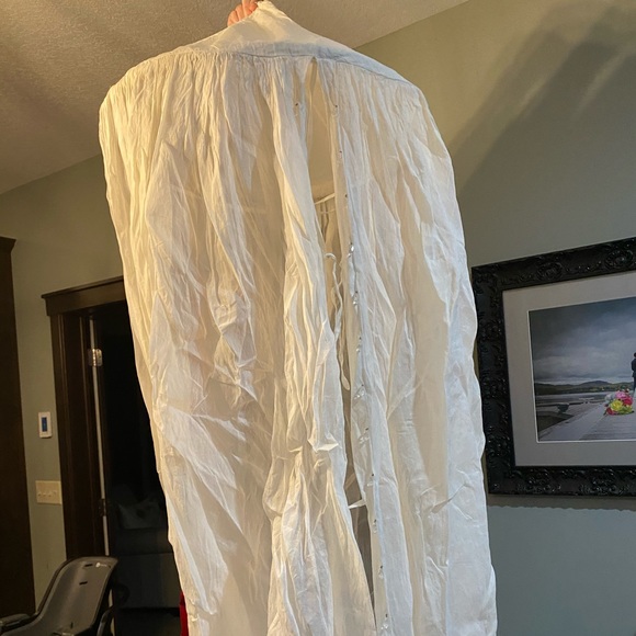 Pottery Barn Accents Pottery Barn Off White Canopy With Crystals